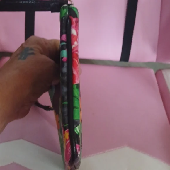 Victoria's Secret Floral Print Wristlet Clutch - Picture 4 of 9